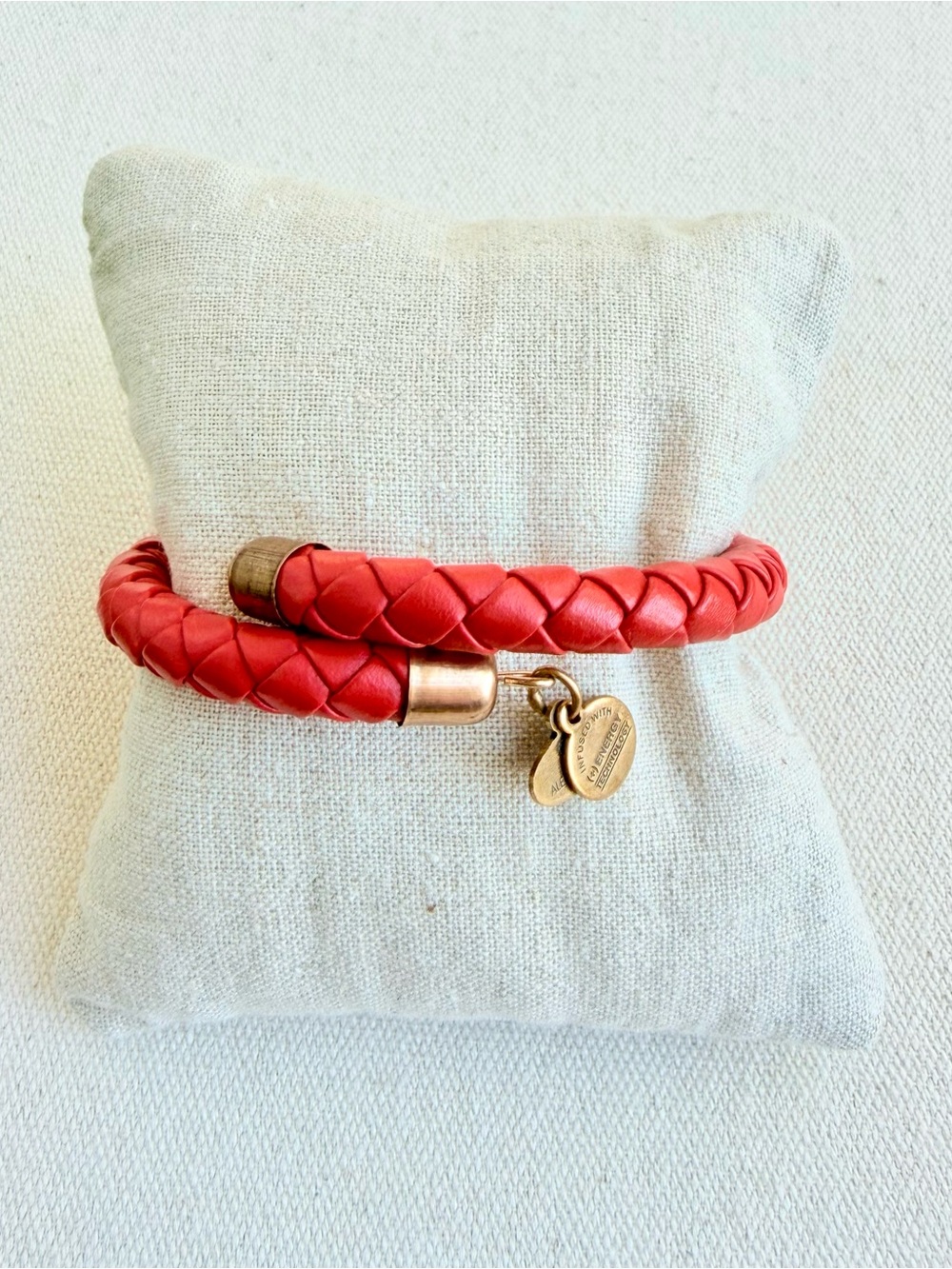 *Vintage Sixty Six Bracelet* ALEX & ANI Retired Leather Wrap~Red Good Condition